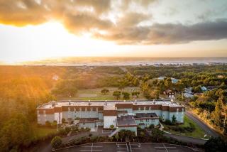 Chateau Westport Resort, Trademark Collection by Wyndham - 9