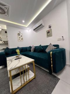 Executive 1 BHK Apartment Bahria Town Lahore - 7