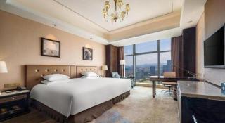 Dongwu New Century Grand Hotel Huzhou - 3