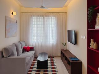 House 66 Vibrant 2 Bedroom Apartment - 0