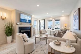 Coastal Grand Koz Steps to Beach Ocean View - 0