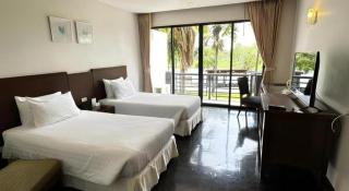 Suwan Golf & Country Club - 1
