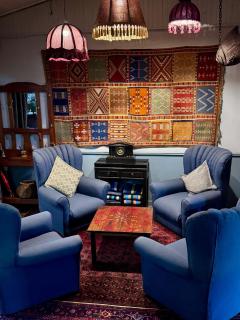 Rabbit Hole Hotel - 8