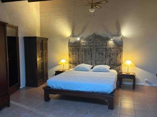 Gites au Château des Estubiers - 2