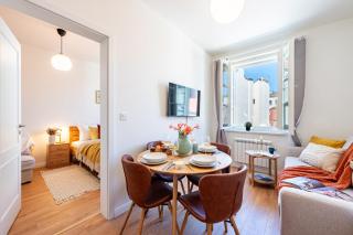 Prague Days - One Bedroom Apartment with King Bed & Elevator in New Town - 6