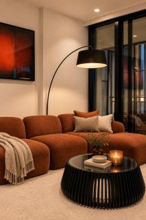 Luxurious City Escape with Pool, Gym & Sauna - 8