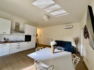 Modern Family Stay near Varese city centre by Kibilu Affitti Brevi - 4
