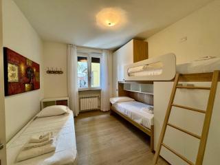 Modern Family Stay near Varese city centre by Kibilu Affitti Brevi - 8