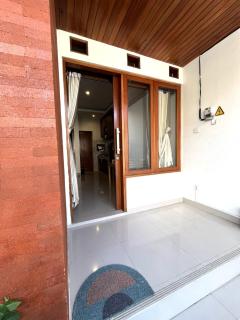 Oetie's Home - 4