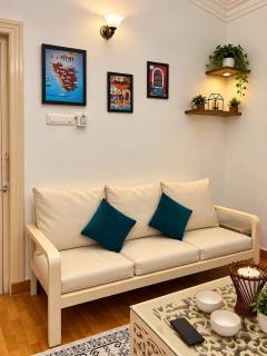 Luxury 2BHK Apartment with Pool View in Candolim by HomeWoodStays - 5