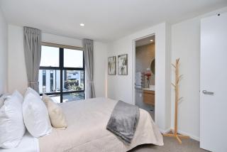 City-side Riccarton, Walk to Mall - Matai St West - 7