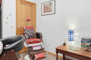 Barbers Hyde, Sleeps 4 - 3