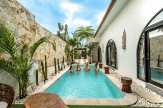 Brand New Canggu Villa-Large Pool, Near Finns & Gyms - 3