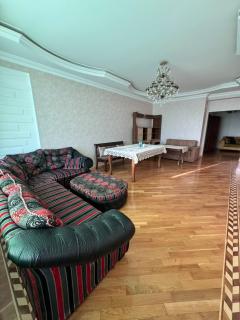 2 bedroom apartment near downtown - 5