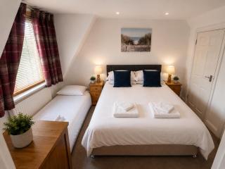 Large country house in the green belt, indoor hot tub, pool, for 12 - 2