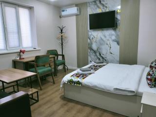 Boulevard Global Family Guest House - 8