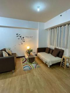 Chill Sip Stay Cozy 2BR with View in Taguig - 6