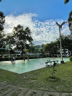 Chill Sip Stay Cozy 2BR with View in Taguig - 1