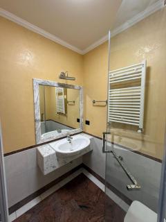 Best apartment near Republic square - 1