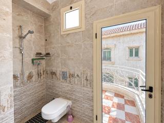 Luxurious Roof Top Apartment, Hanna's Home - 2