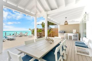 Vista Blue Centrally Located w Iconic Views - 6