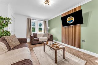 Peak District Escape With Free Parking & Superfast-Wifi - 0