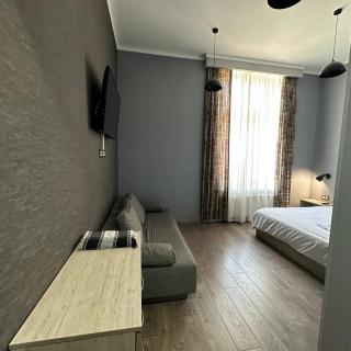Aparthotel on Rynok Square - Lviv - 8