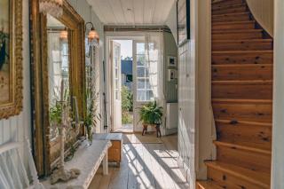 Charming Saltsjo-Boo Villa with Water Views - 3