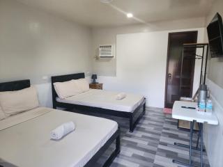 South Pines Economy Inn - 4