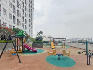 Cozy 1BR Serpong Garden Apt pool & wifi - 5