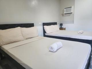 South Pines Economy Inn - 3