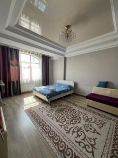 Spartacus Apartment - Bisjkek - 0