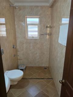 Spacious 2BHK with Pool & Gym in Siolim - 7