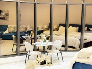 Romantic View - Elegant Stay F88O - 5