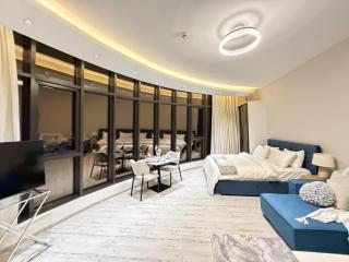 Romantic View - Elegant Stay F88O - 4