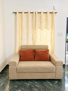 Spacious 3BHK near BIEC, IKEA, NICE ROAD & Metro - 8