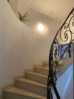 Lovely spacious 3room LOFT UNDER ROOF-100m2-TouristArea - 8