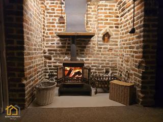 Beautiful historic cottage pets welcome - 4