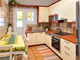 Spacious Double room in the Center of Athens - 3
