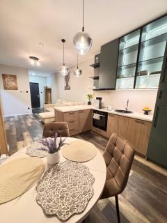 Riverside Luxy Apartment - 7