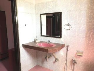 Charming , Homely, Fully-Equipped - 7