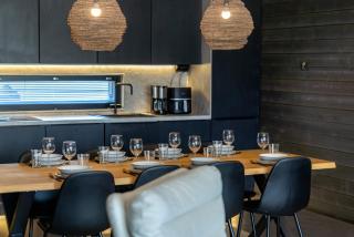 Villa Noel | Premium 4BR Villas near Ski Lifts - 3