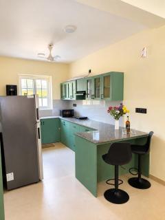 Dhashri 2BHK in Siolim Party &Beach Getaway - 8