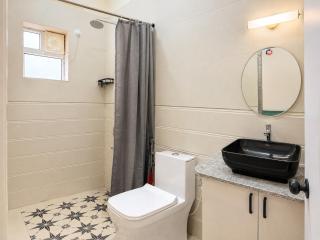 Dhashri 2BHK in Siolim Party &Beach Getaway - 5