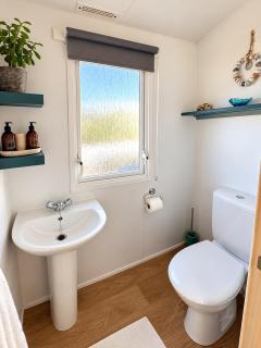Padstow Holiday Base Bright Two Bedroom Lodge at Seven Bays - 1