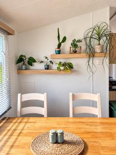 Padstow Holiday Base Bright Two Bedroom Lodge at Seven Bays - 7