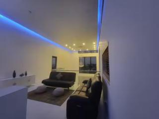 Penthouse Luxury - 6