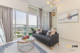 Carson Elegant Living in One Bedroom - 0