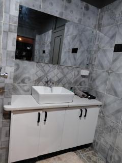Metro hideaway Quiet 2BRFlat, 5 mins to Suva City - 6