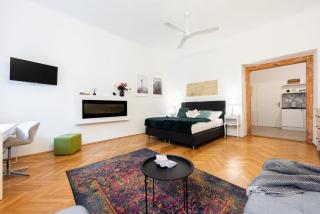 Elegant Apartment in New Town by EasyBNB Premium - 2